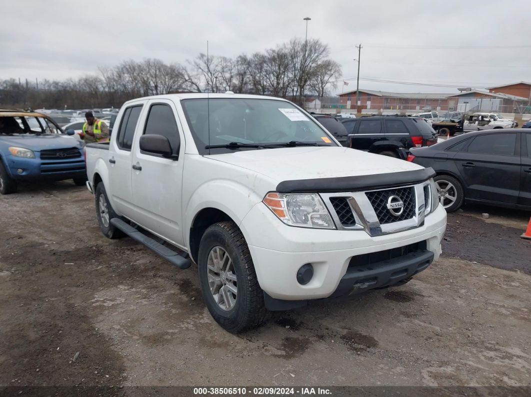 NISSAN FRONTIER 2015