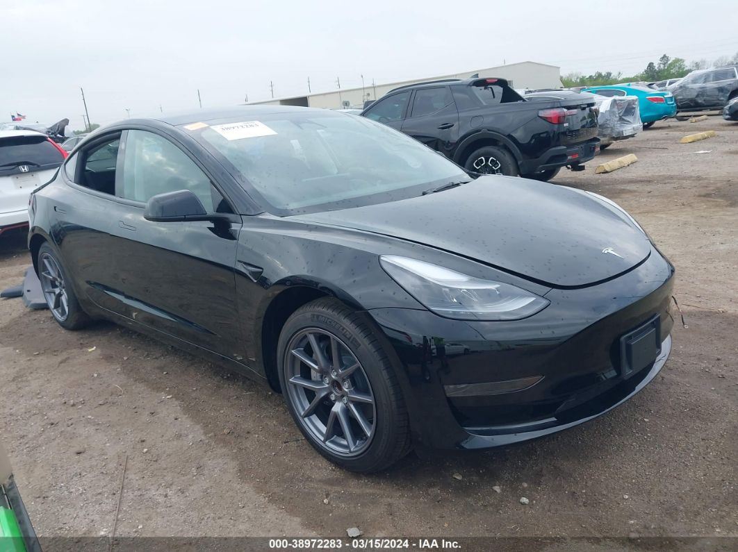 TESLA MODEL 3 2023