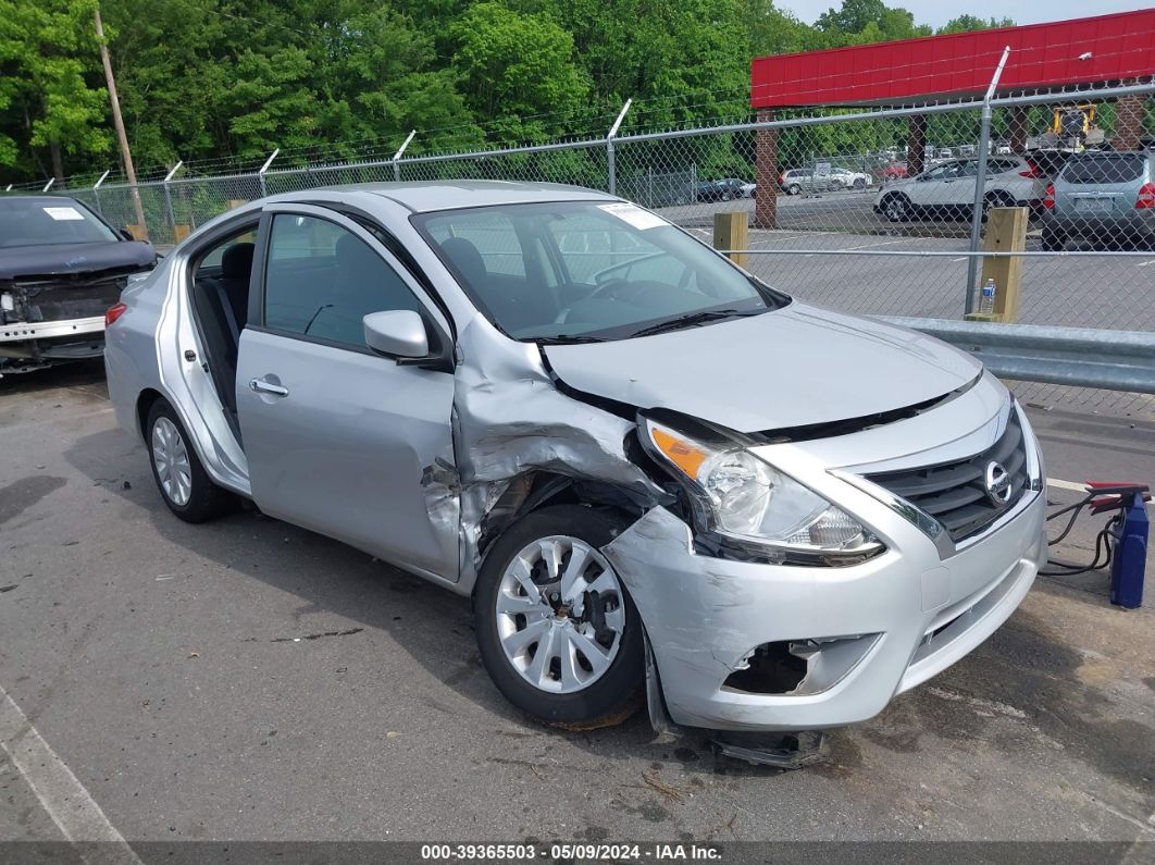 NISSAN VERSA 2019