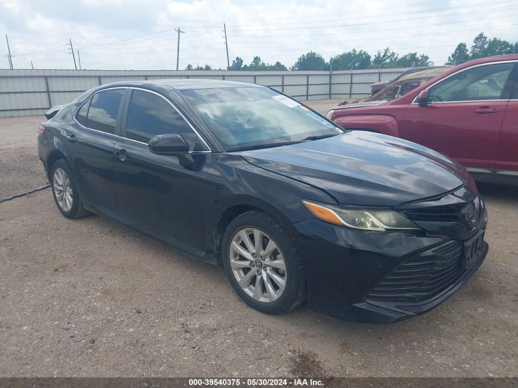 TOYOTA CAMRY 2018