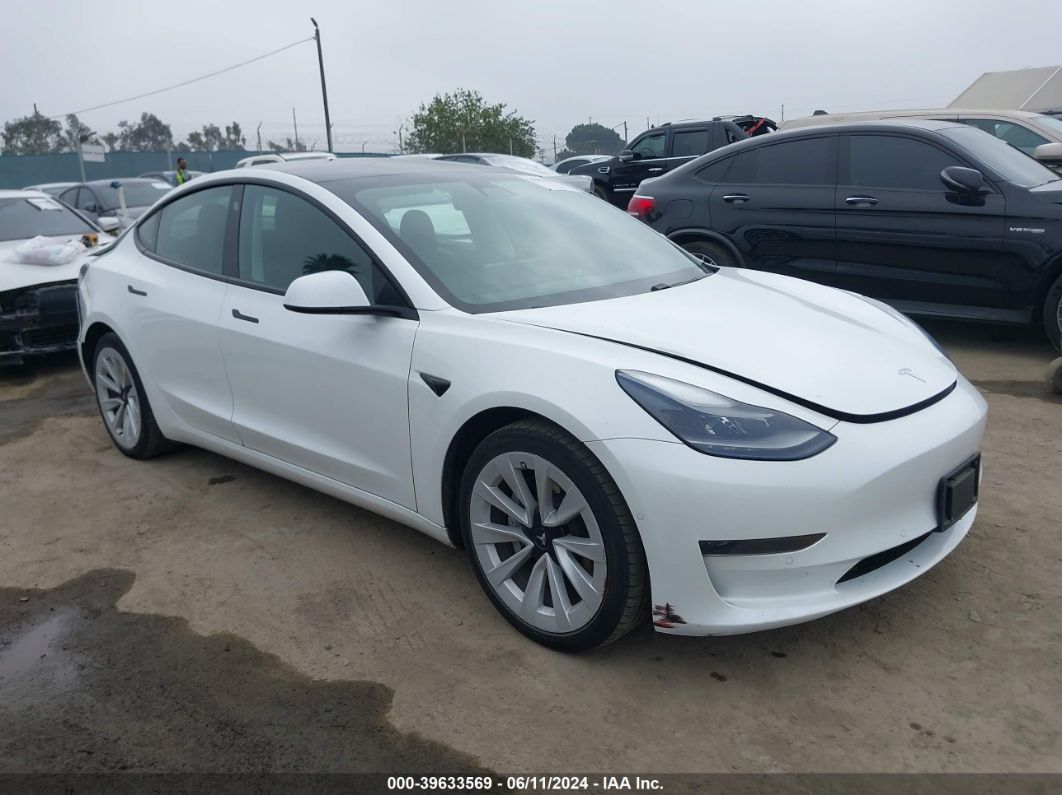 TESLA MODEL 3 2021