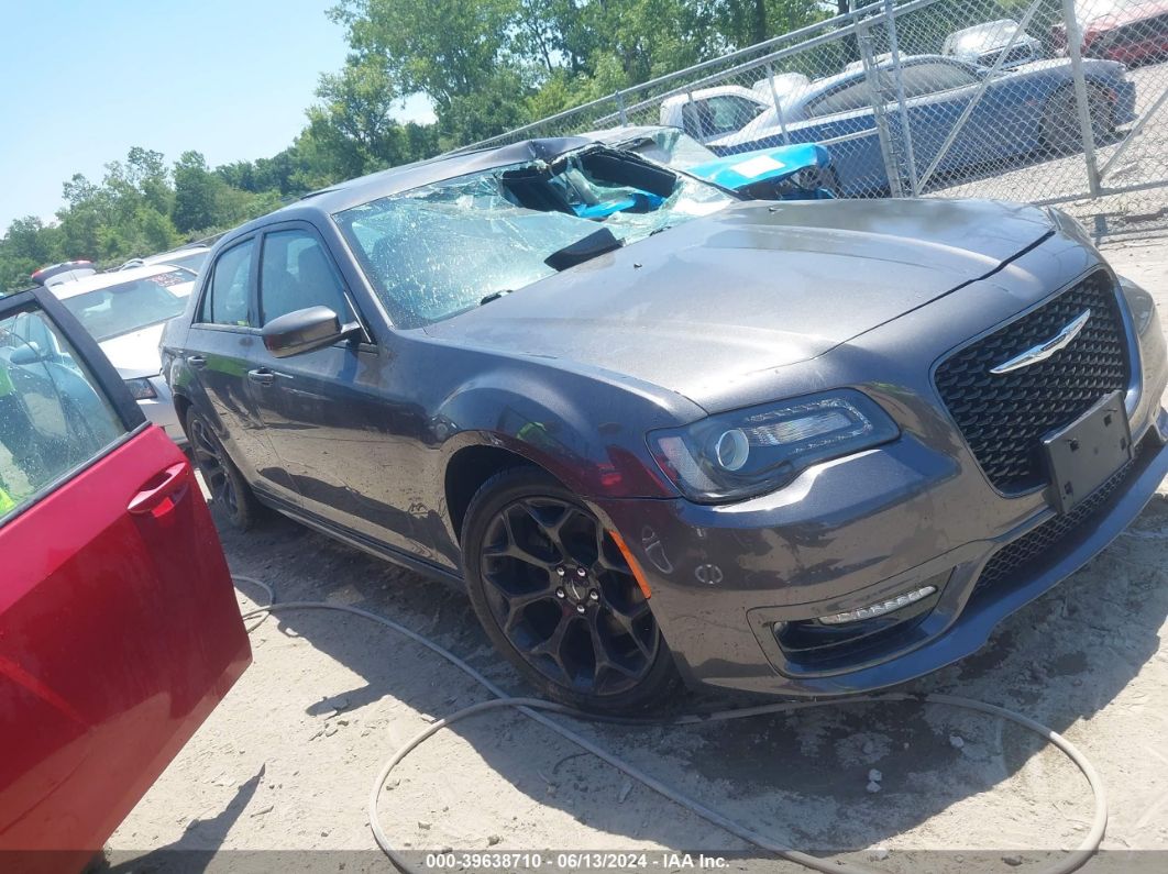 CHRYSLER 300 2020