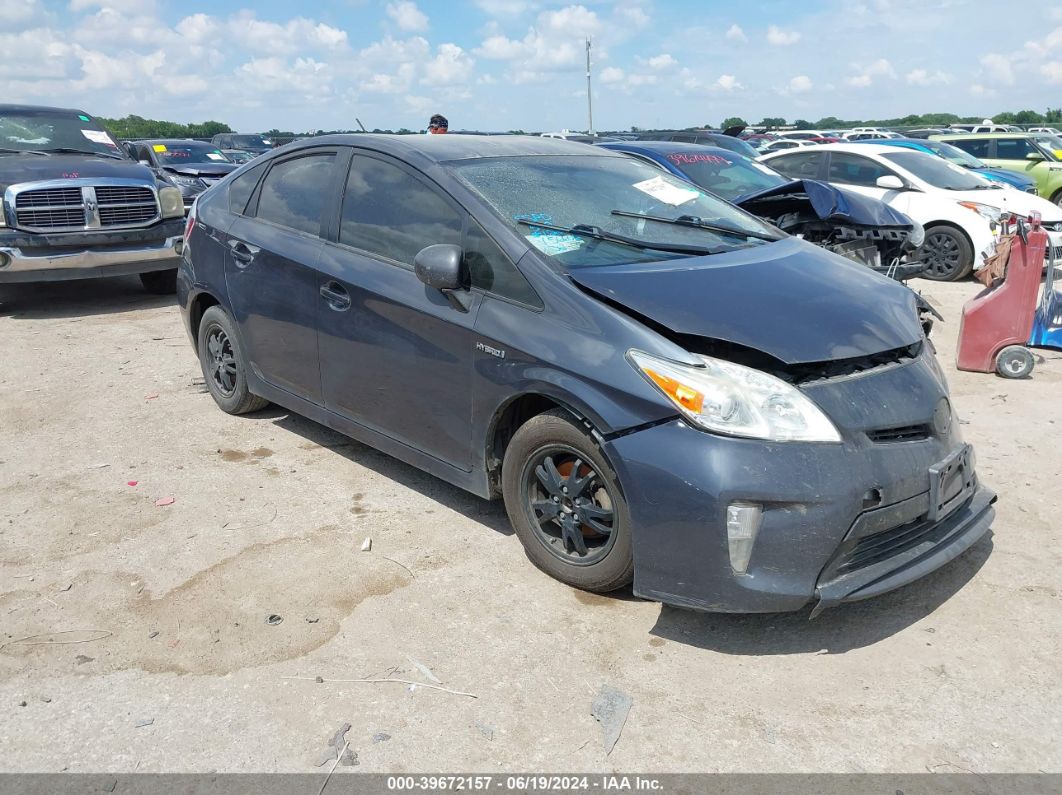 TOYOTA PRIUS 2013