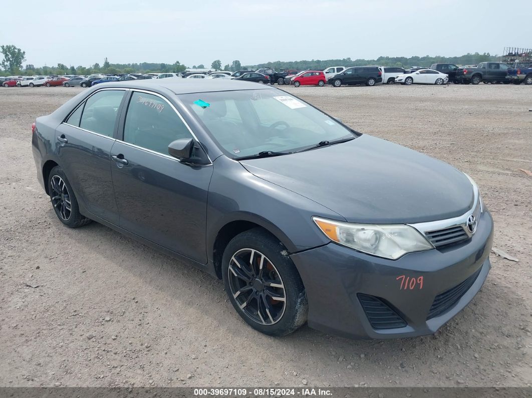 TOYOTA CAMRY 2012