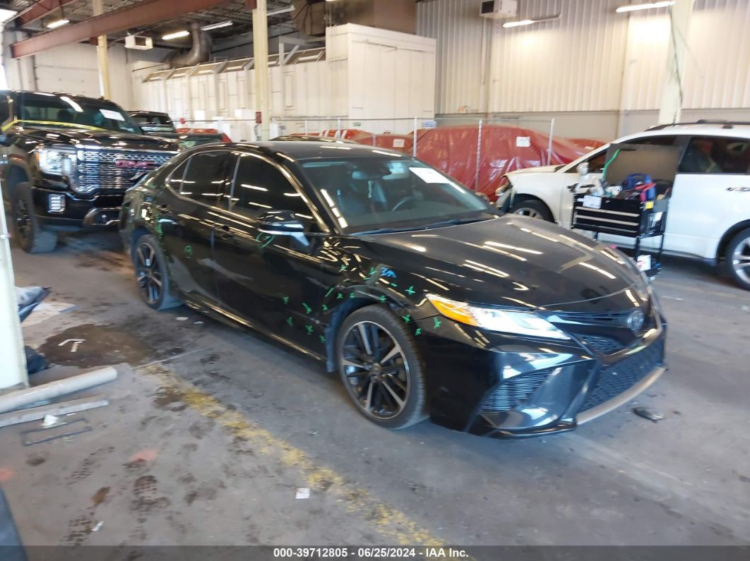 TOYOTA CAMRY 2020