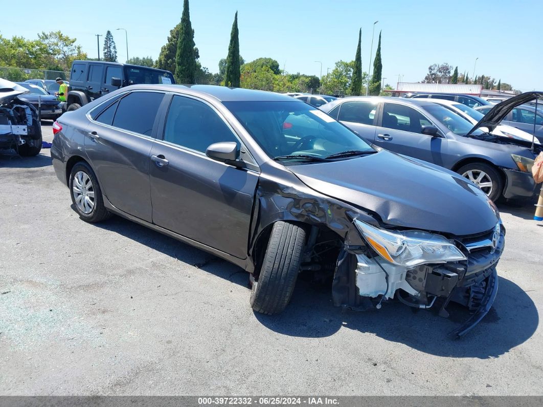 TOYOTA CAMRY 2017