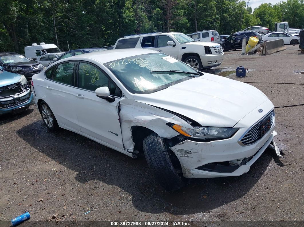 FORD FUSION HYBRID 2017