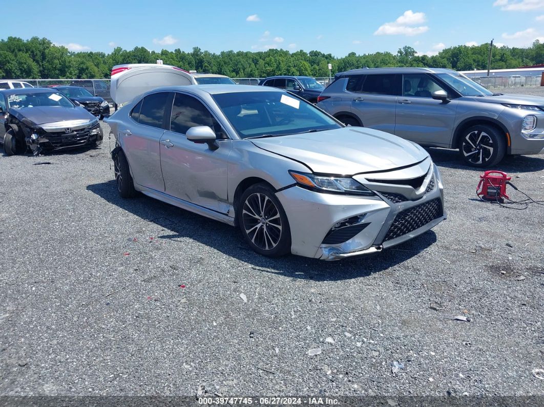 TOYOTA CAMRY 2018