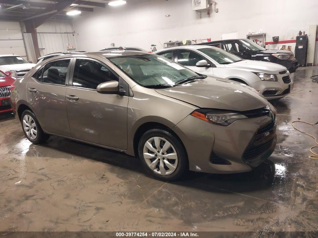 TOYOTA COROLLA 2018