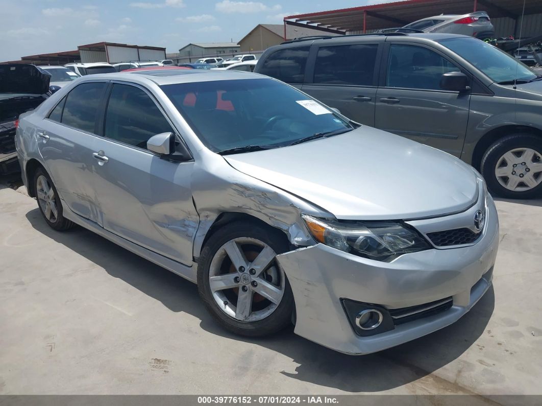 TOYOTA CAMRY 2012