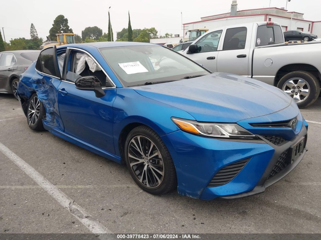 TOYOTA CAMRY 2019