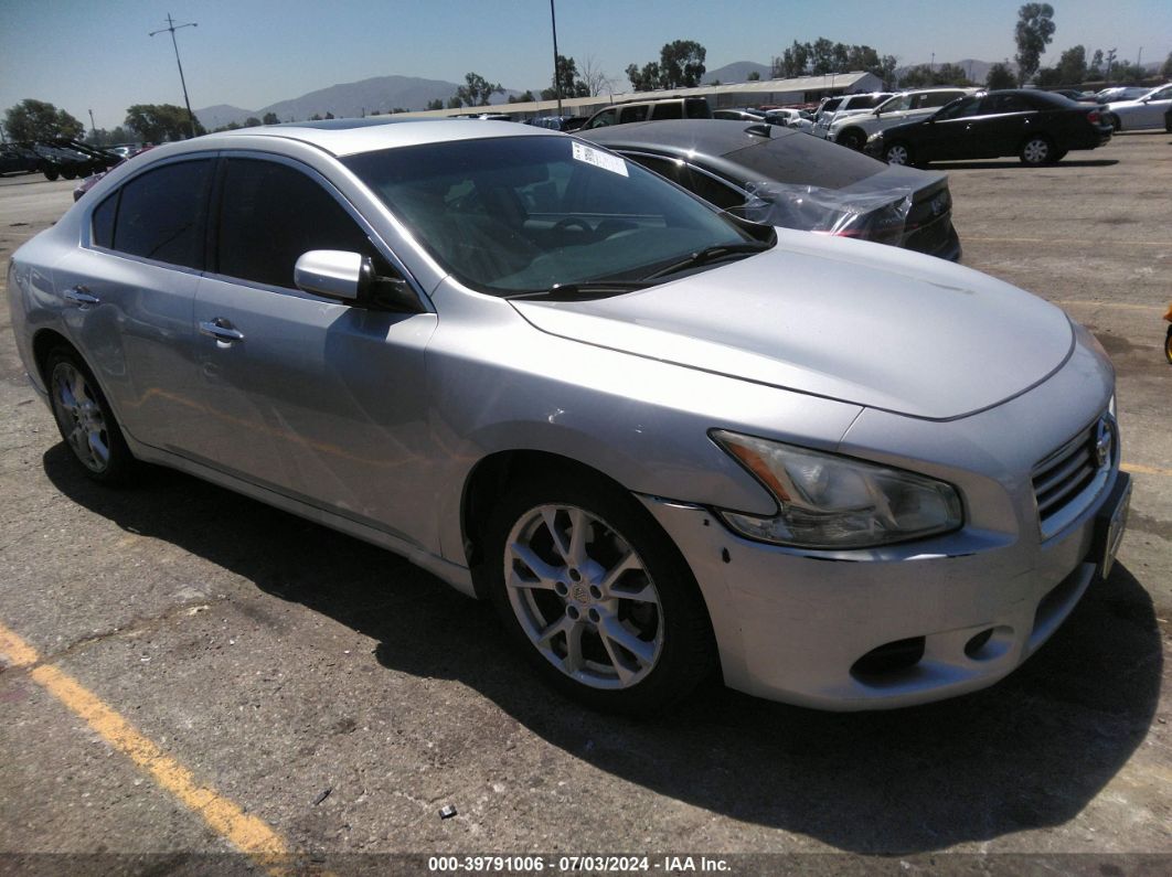 NISSAN MAXIMA 2012