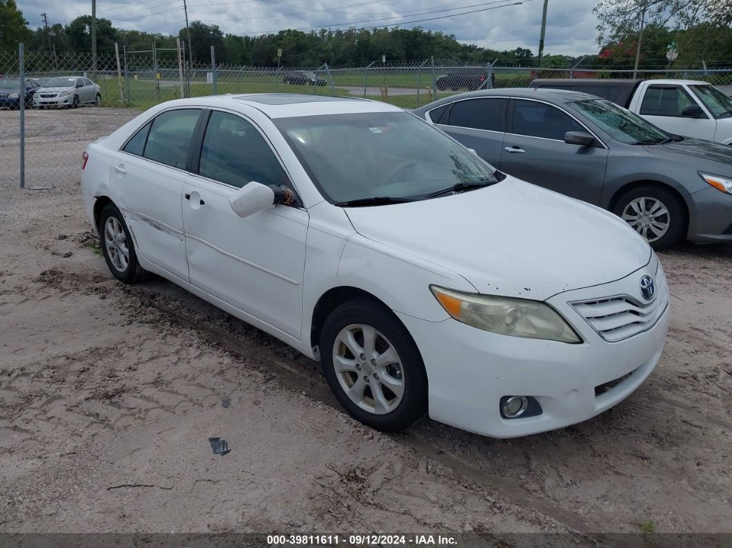 TOYOTA CAMRY 2011