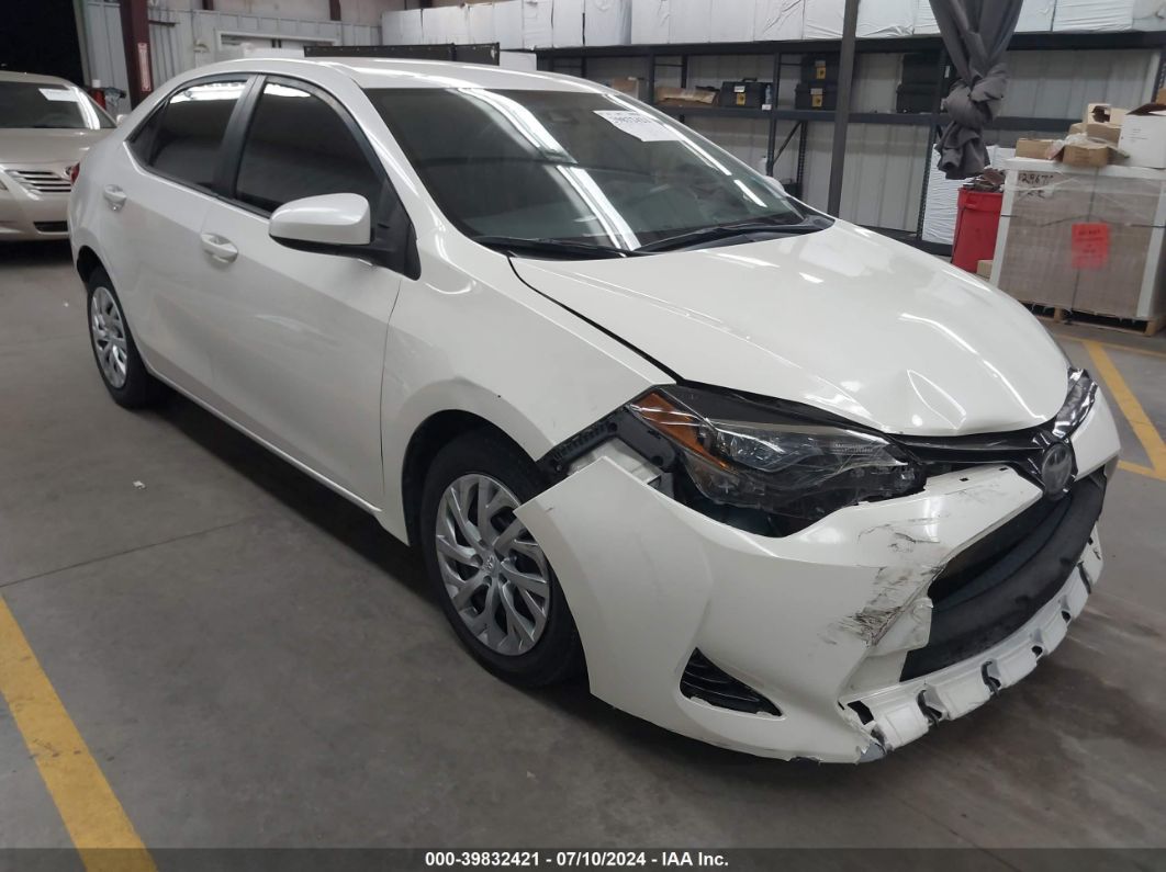 TOYOTA COROLLA 2018