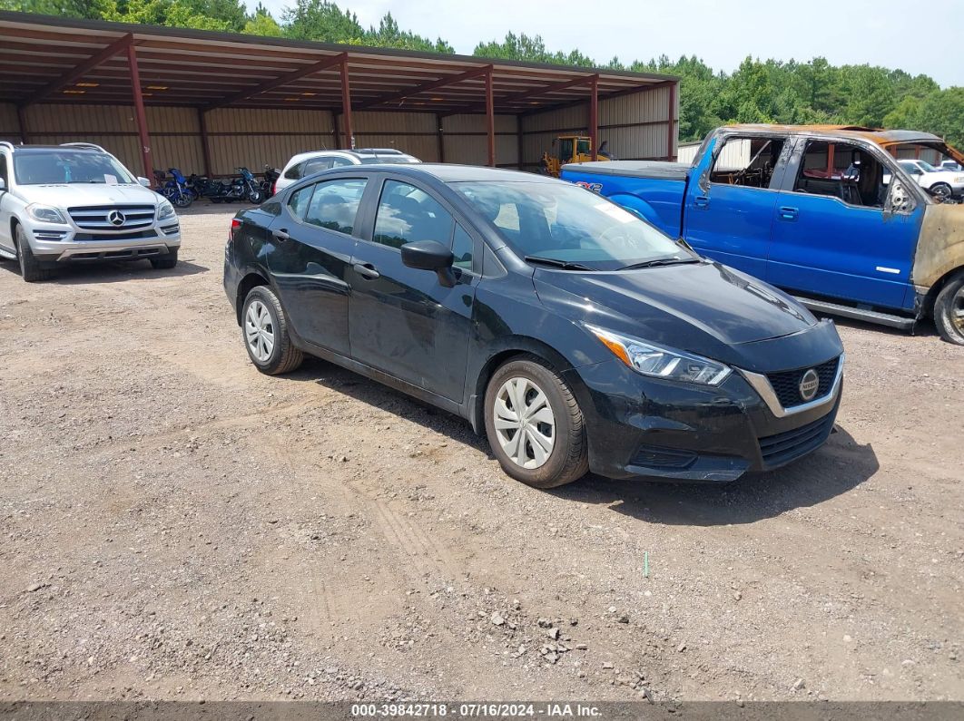 NISSAN VERSA 2022