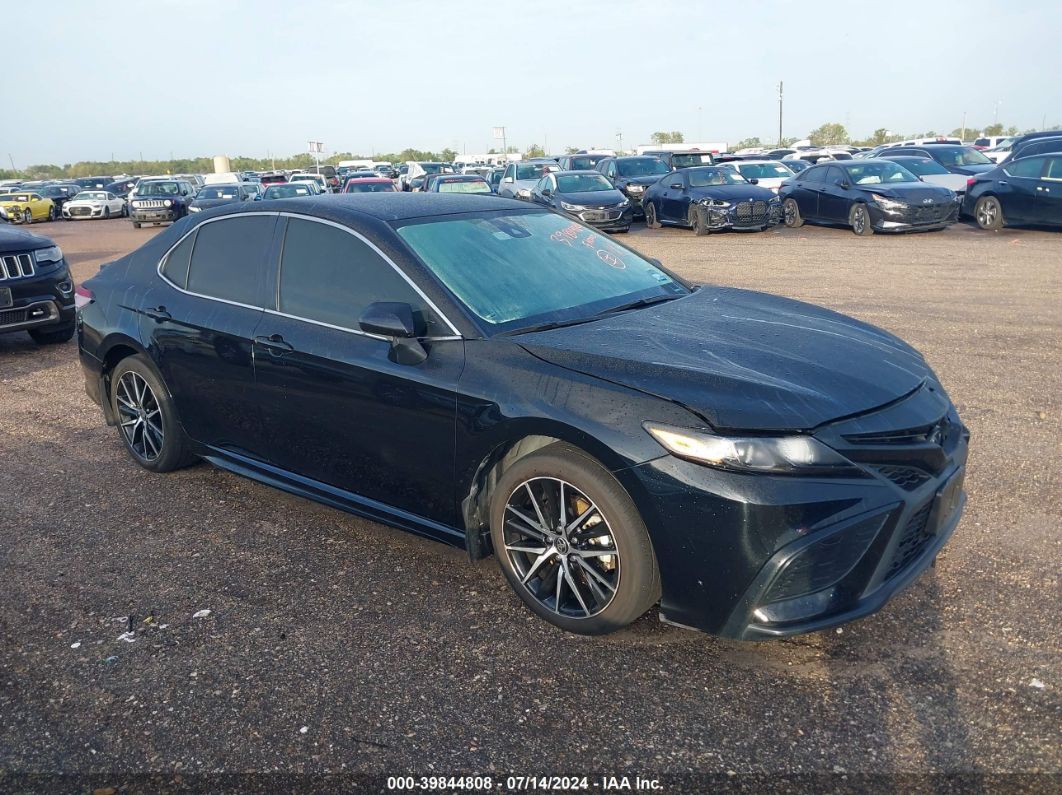 TOYOTA CAMRY 2023