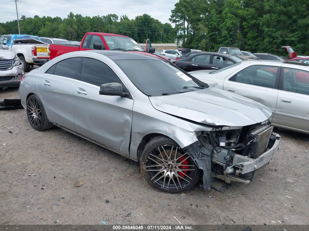 MERCEDES-BENZ CLA 250 2015