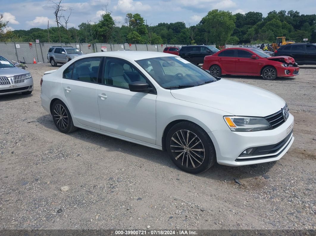 VOLKSWAGEN JETTA 2016