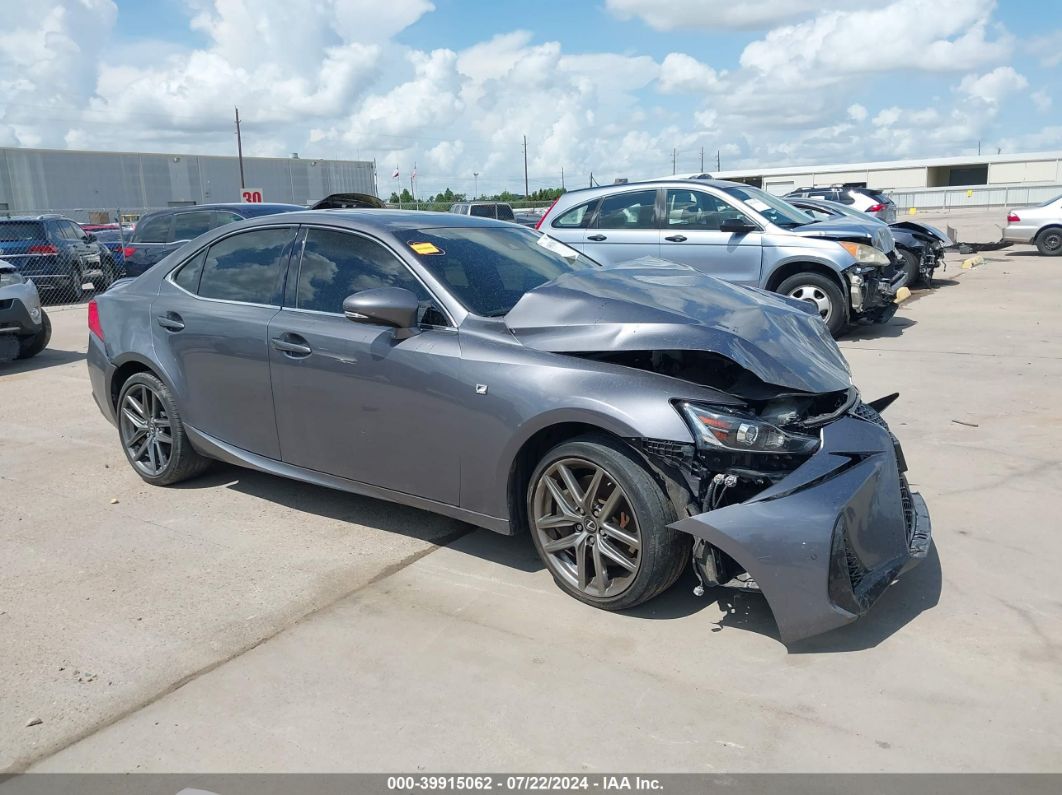 LEXUS IS 300 2019