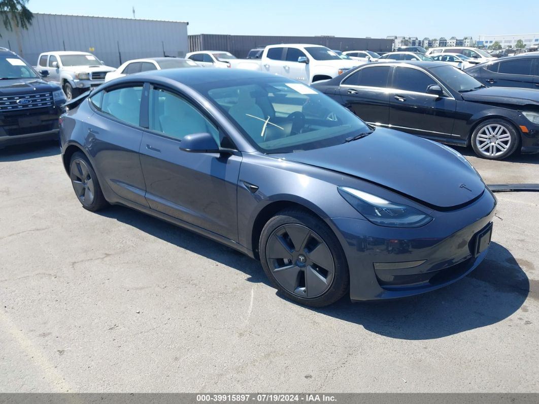 TESLA MODEL 3 2023