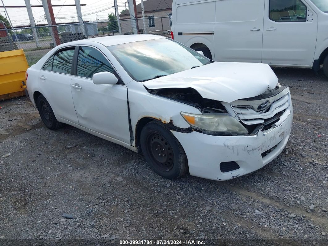 TOYOTA CAMRY 2010