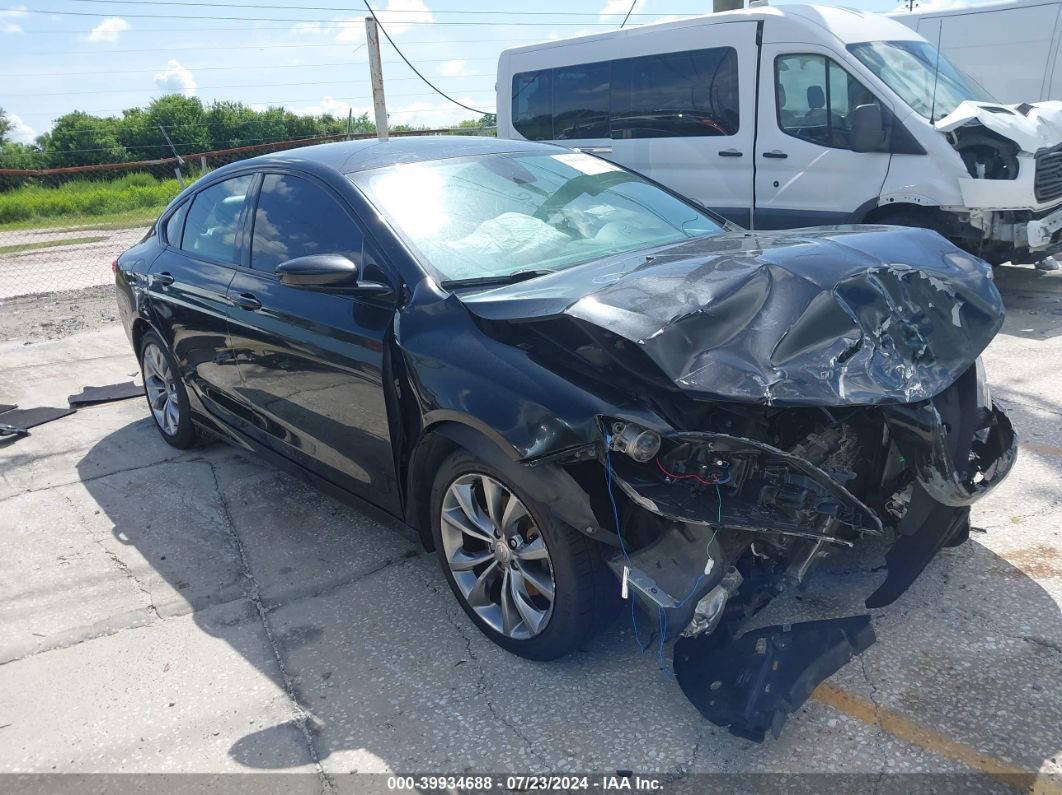 CHRYSLER 200 2015