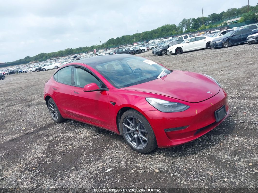 TESLA MODEL 3 2022