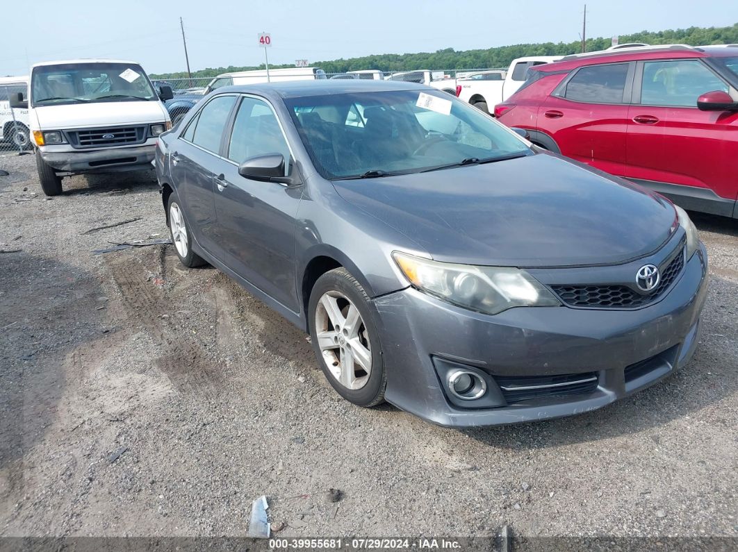 TOYOTA CAMRY 2014