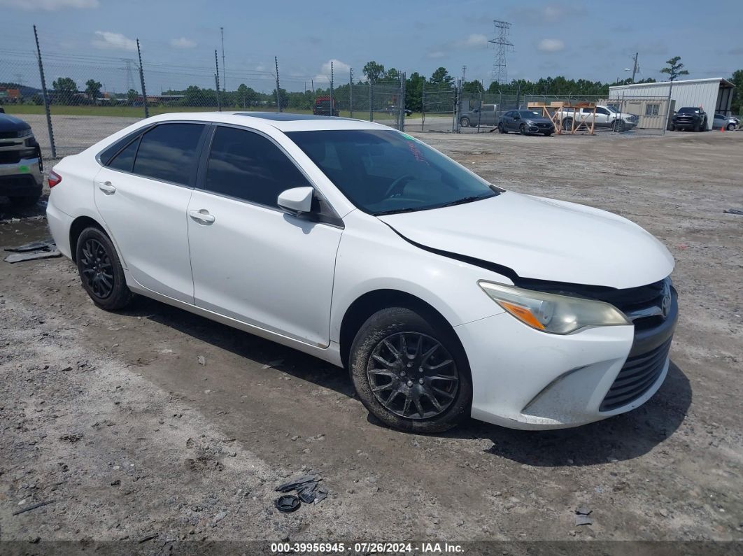 TOYOTA CAMRY 2015