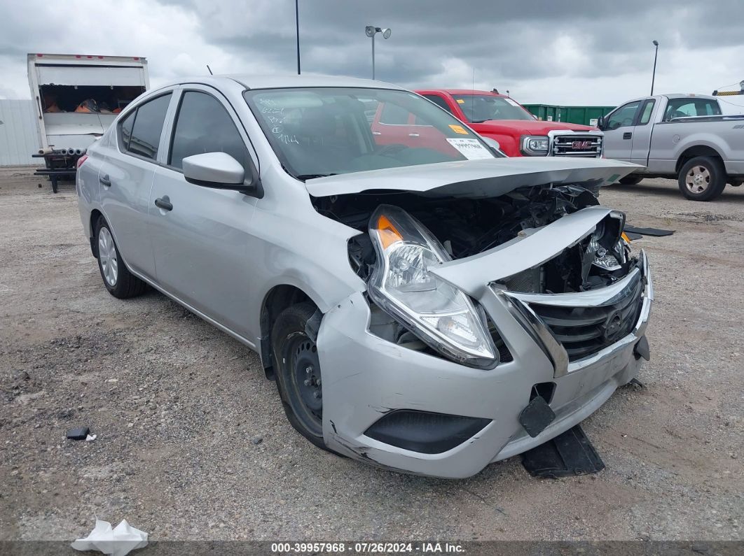 NISSAN VERSA 2018