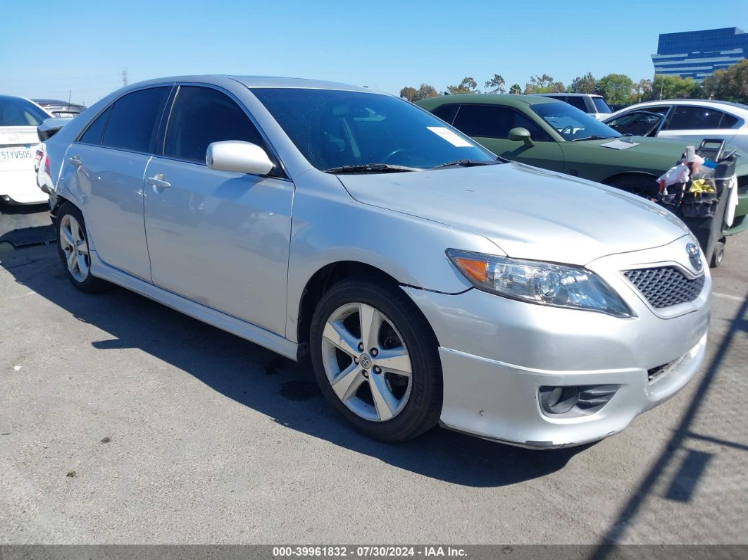 TOYOTA CAMRY 2011