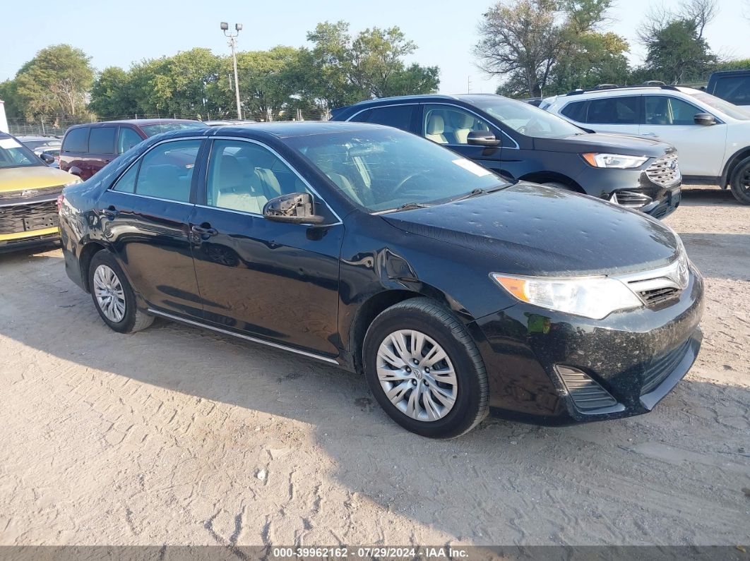 TOYOTA CAMRY 2014