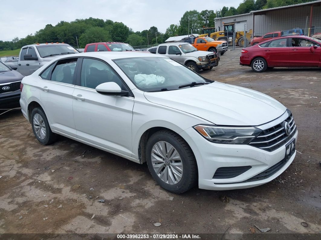 VOLKSWAGEN JETTA 2019