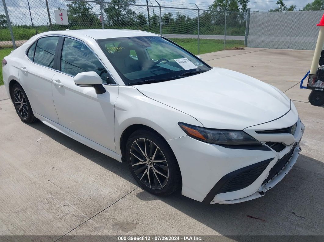 TOYOTA CAMRY 2022