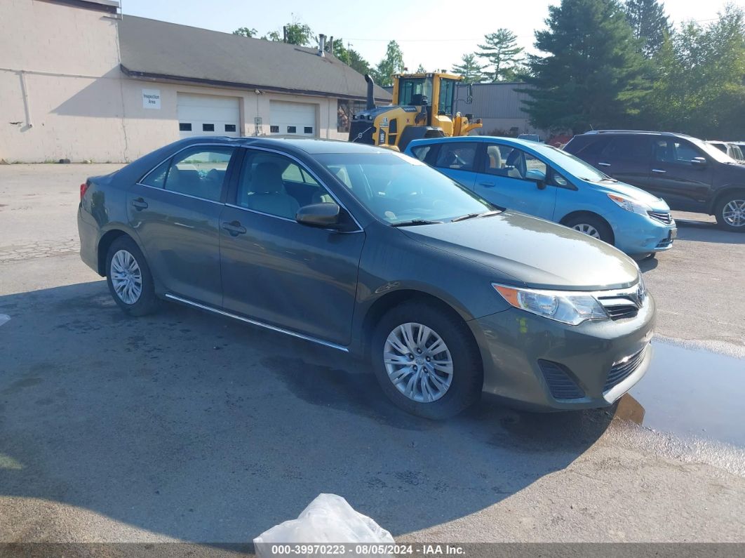 TOYOTA CAMRY 2014