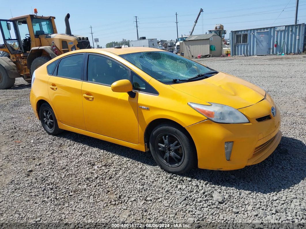 TOYOTA PRIUS 2015