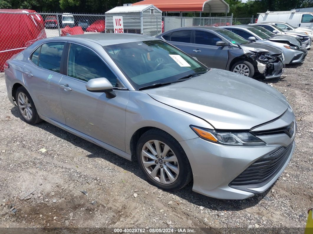 TOYOTA CAMRY 2019