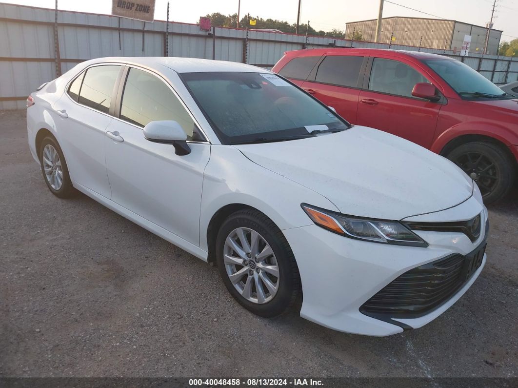 TOYOTA CAMRY 2018