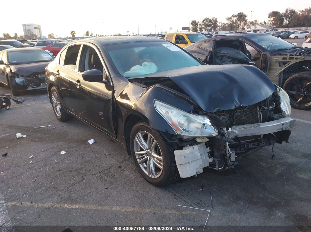 INFINITI G37X 2013