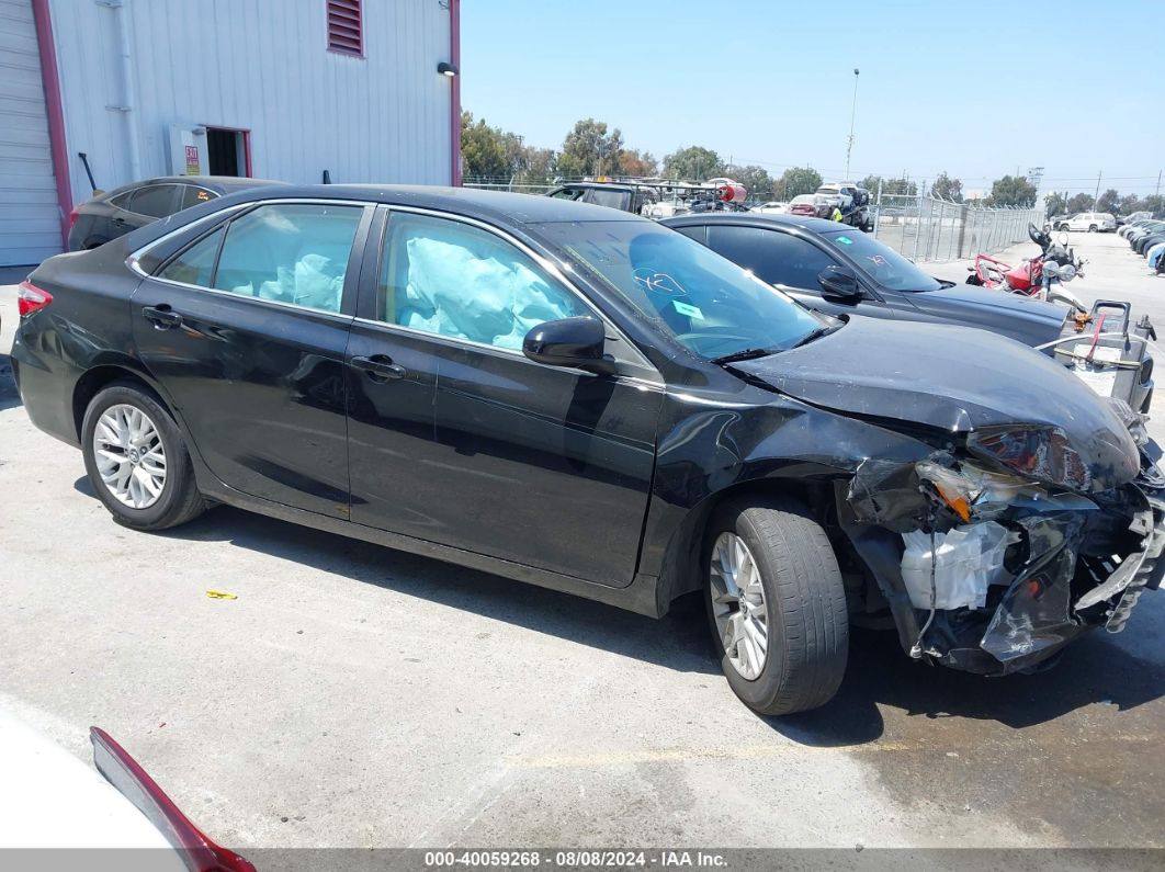 TOYOTA CAMRY 2017