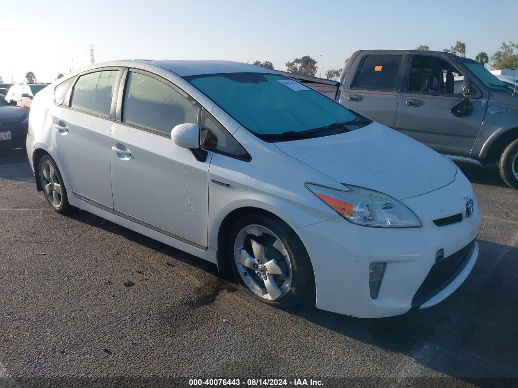 TOYOTA PRIUS 2015