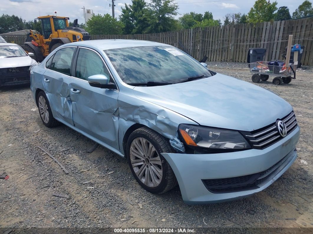 VOLKSWAGEN PASSAT 2012