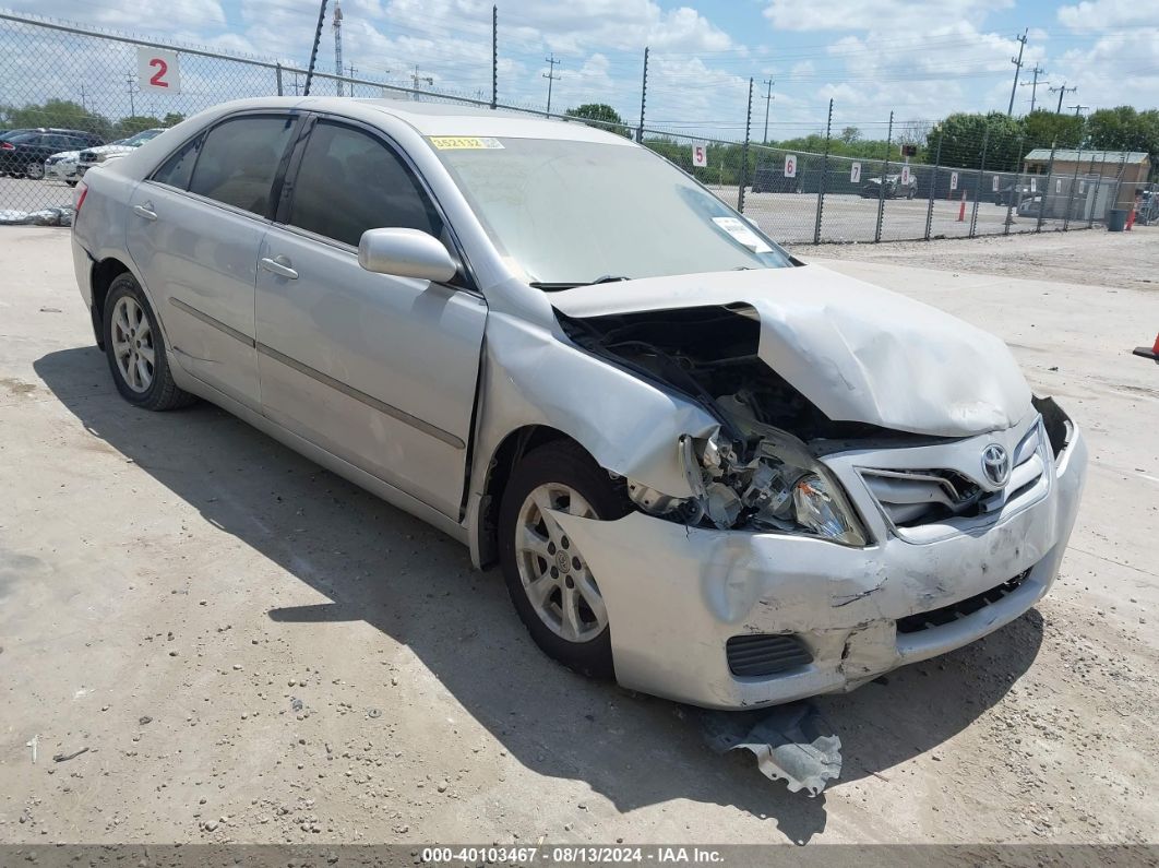 TOYOTA CAMRY 2011