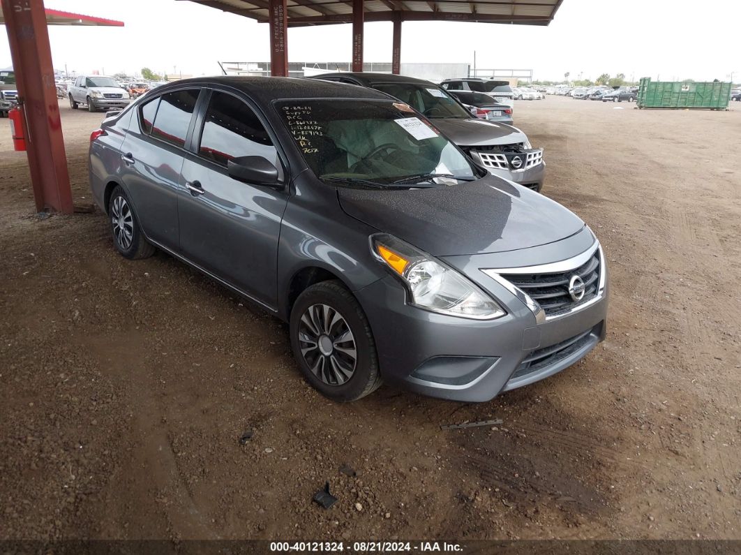 NISSAN VERSA 2019