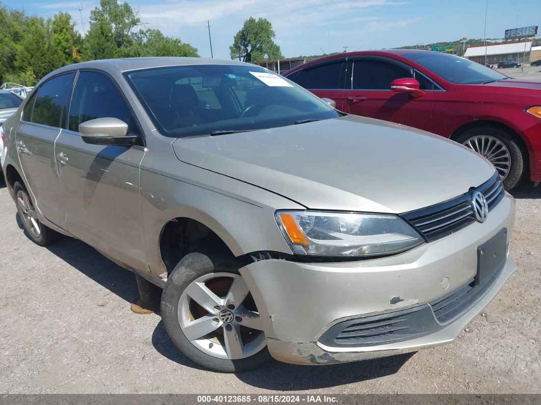 VOLKSWAGEN JETTA 2013