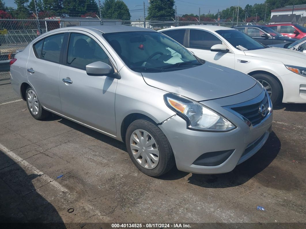 NISSAN VERSA 2017