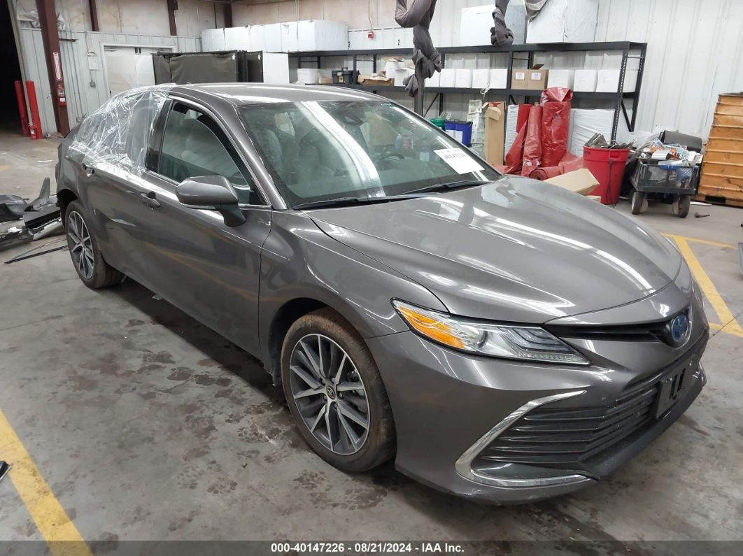 TOYOTA CAMRY 2022