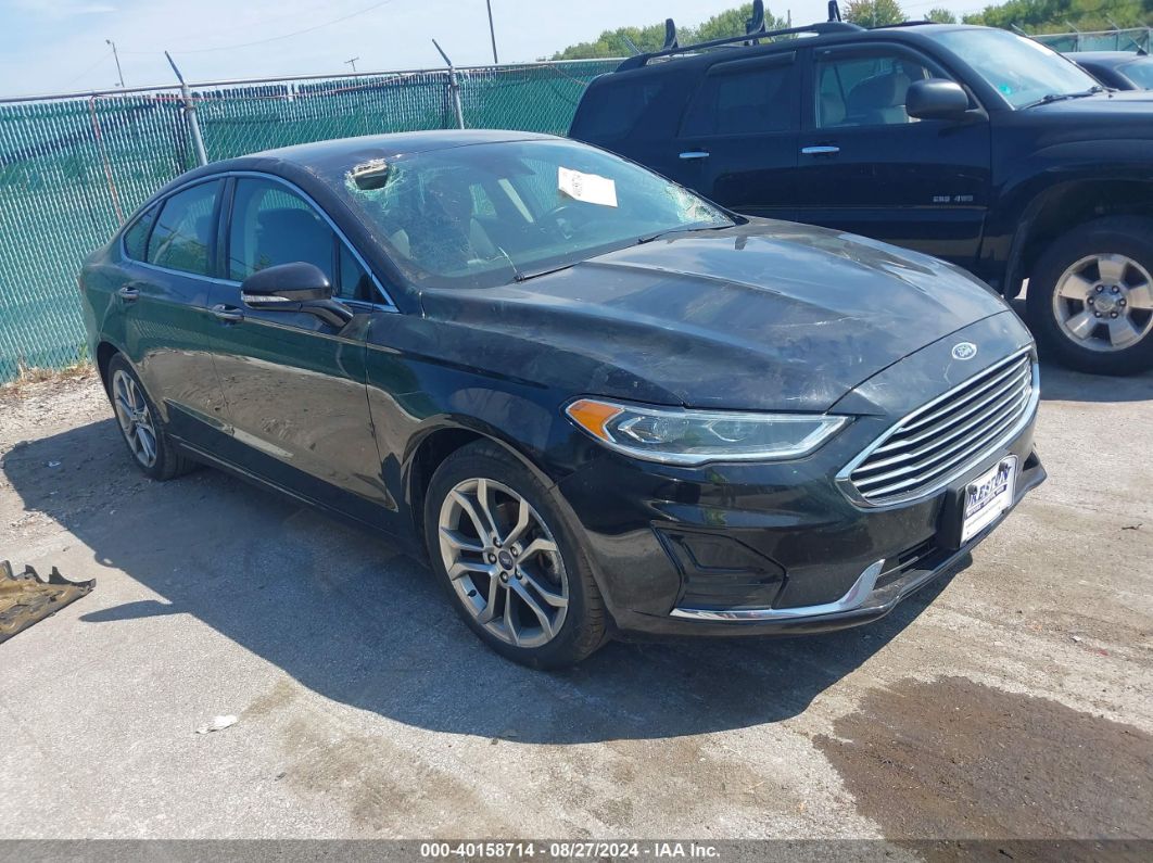 FORD FUSION 2019