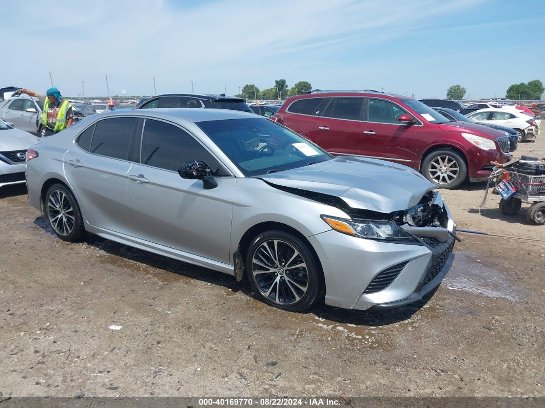 TOYOTA CAMRY 2018