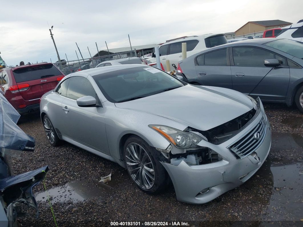 INFINITI G37 2011